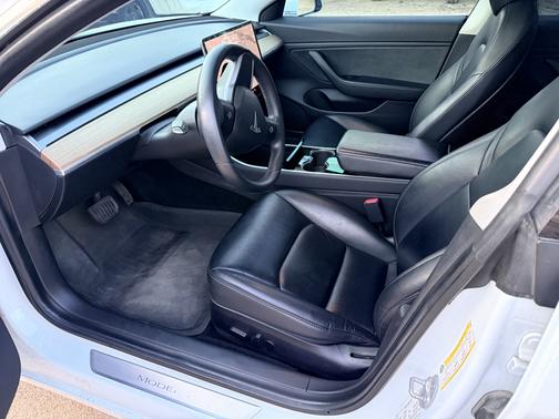 2020 Tesla Model 3 Performance