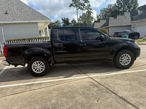 Black 2016 Nissan Frontier S