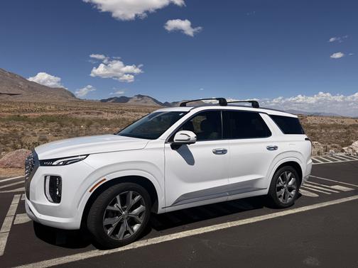 White 2021 Hyundai PALISADE Limited