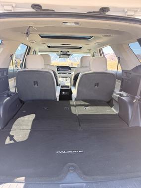 White 2021 Hyundai PALISADE Limited