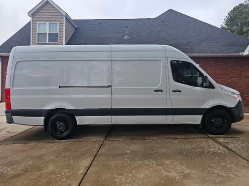 2022 Mercedes-Benz Sprinter 2500 High Roof