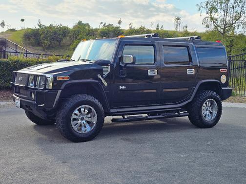 Black 2003 Hummer H2 Base