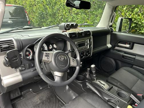2012 Toyota FJ Cruiser Base
