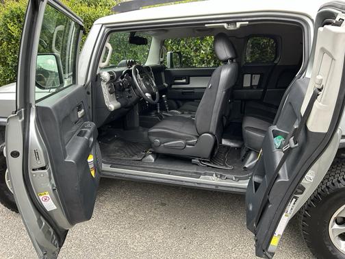 2012 Toyota FJ Cruiser Base
