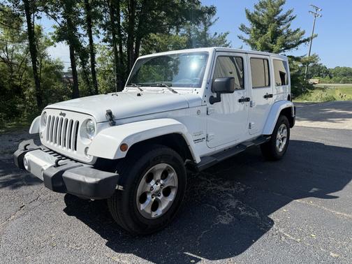 White 2015 Jeep Wrangler Unlimited Sahara