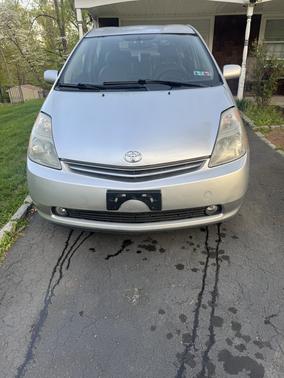 Silver 2009 Toyota Prius Touring