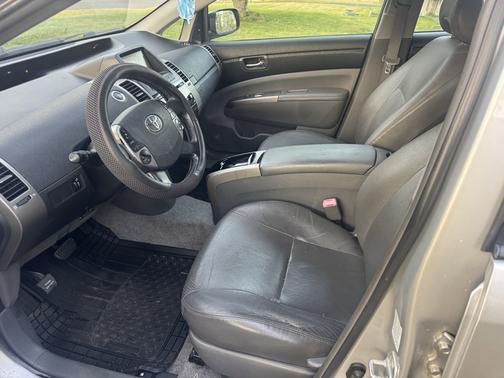 Silver 2009 Toyota Prius Touring