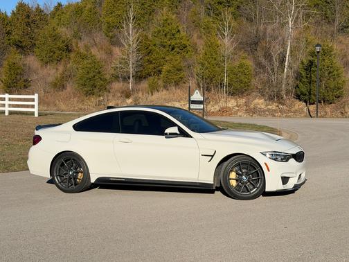 2019 BMW M4 CS