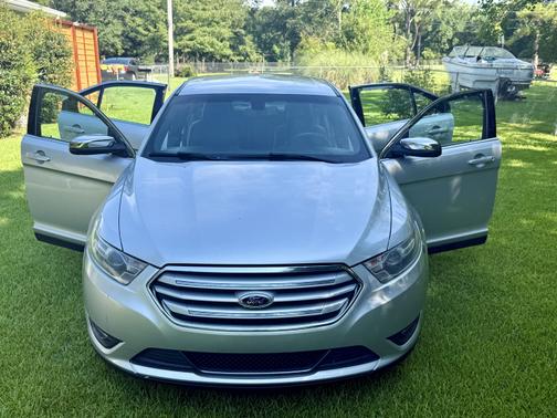 2015 Ford Taurus Limited