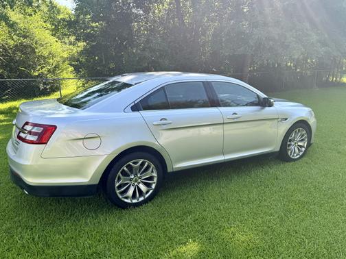 2015 Ford Taurus Limited
