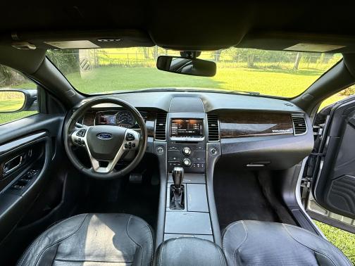 2015 Ford Taurus Limited