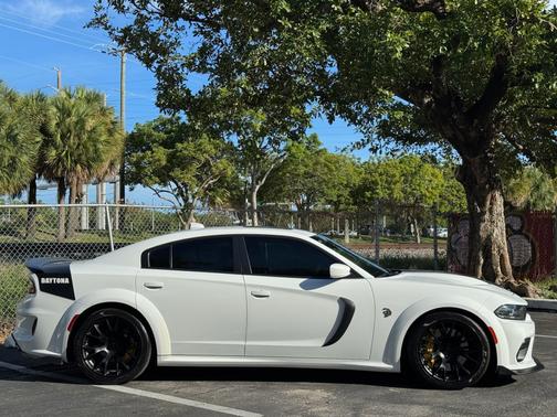 2020 Dodge Charger SRT Hellcat