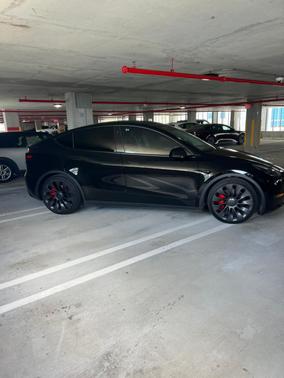 2023 Tesla Model Y Performance