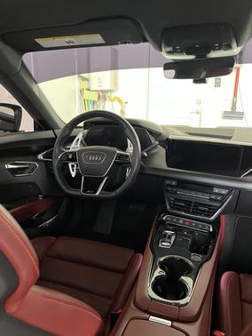 2022 Audi e-tron GT Prestige