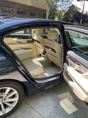 2020 BMW 740 i xDrive