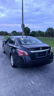 Gray 2013 Nissan Altima 2.5 SV