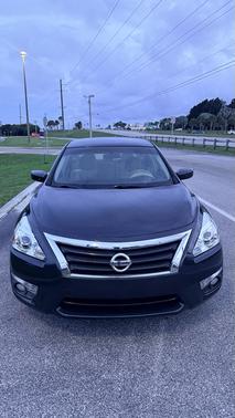 Gray 2013 Nissan Altima 2.5 SV