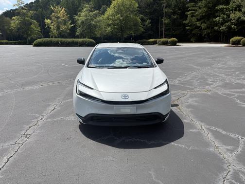 2025 Toyota Prius LE