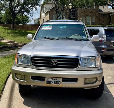 Beige 1999 Toyota Land Cruiser Base