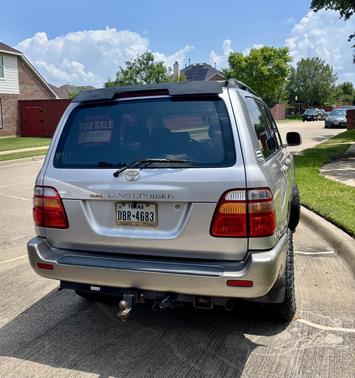 Beige 1999 Toyota Land Cruiser Base