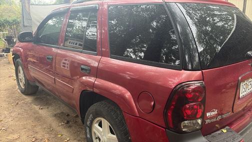 Red 2003 Chevrolet Trailblazer LT