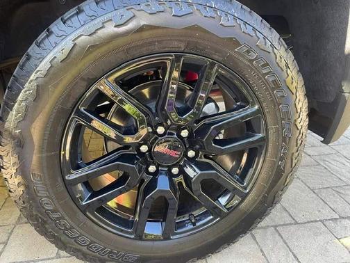 Black 2024 GMC Sierra 1500 Elevation
