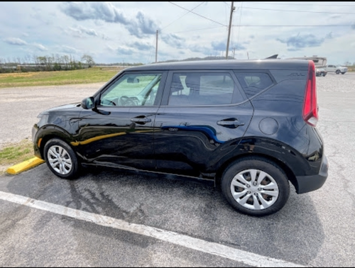 Black 2021 Kia Soul LX