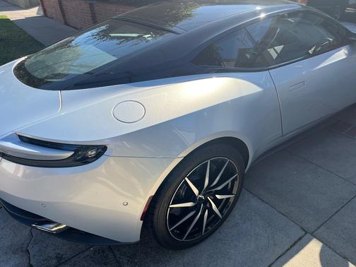 2018 Aston Martin DB11 V12