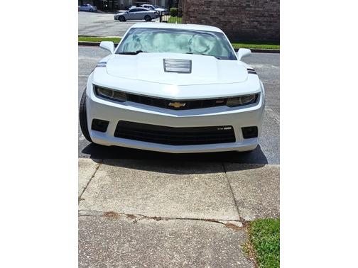 White 2015 Chevrolet Camaro 2SS