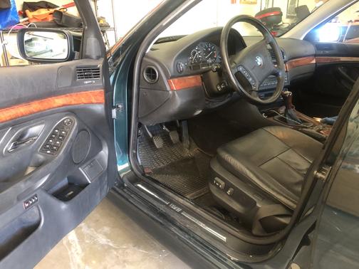 1998 BMW 528 i
