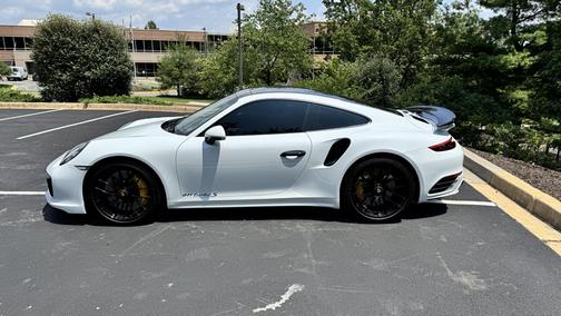 2019 Porsche 911 Turbo S