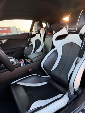 White 2017 Jaguar F-TYPE Premium