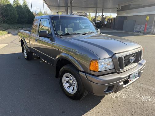 Gray 2005 Ford Ranger XL
