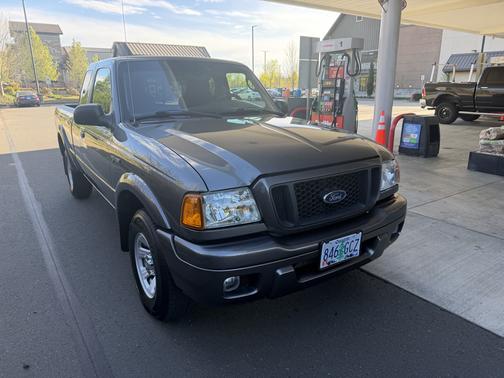 Gray 2005 Ford Ranger XL