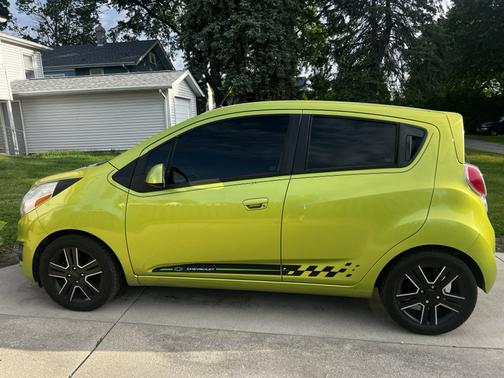 Green 2013 Chevrolet Spark 1LT