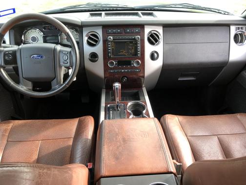 Photo 3 of 7 of 2010 Ford Expedition King Ranch