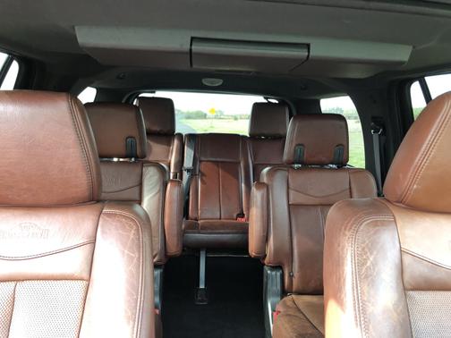 Photo 4 of 7 of 2010 Ford Expedition King Ranch
