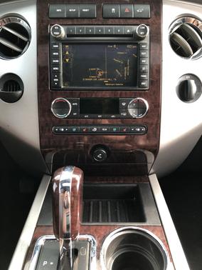 Photo 5 of 7 of 2010 Ford Expedition King Ranch