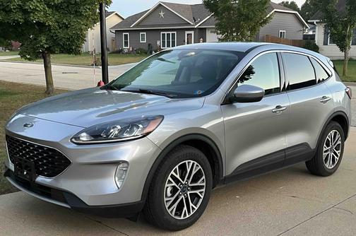 2022 Ford Escape SEL Hybrid