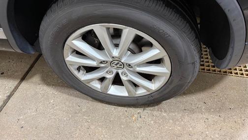 2013 Volkswagen Touareg VR6 Sport