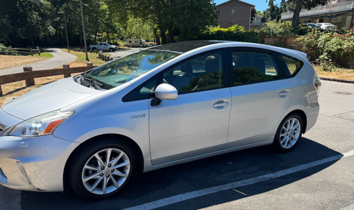 2012 Toyota Prius v Five