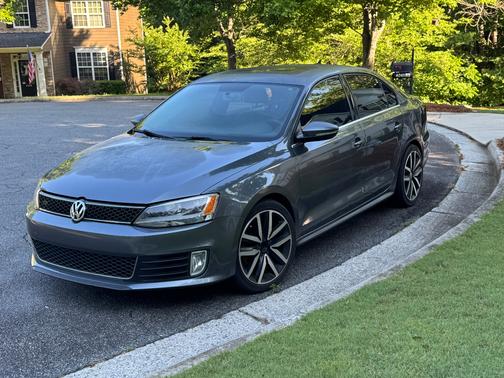 Gray 2013 Volkswagen Jetta GLI Autobahn w/Nav