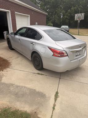 Silver 2015 Nissan Altima 2.5 S