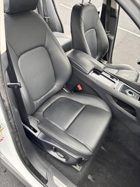 2018 Jaguar F-PACE 30t Premium