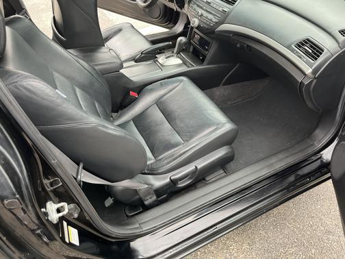 Black 2009 Honda Accord EX-L