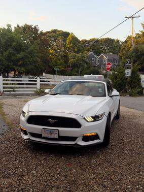 White 2016 Ford Mustang V6