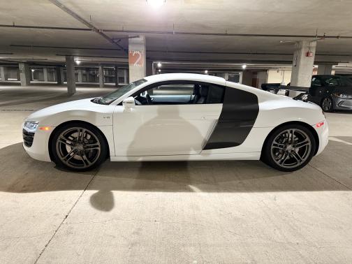 2012 Audi R8 5.2 quattro