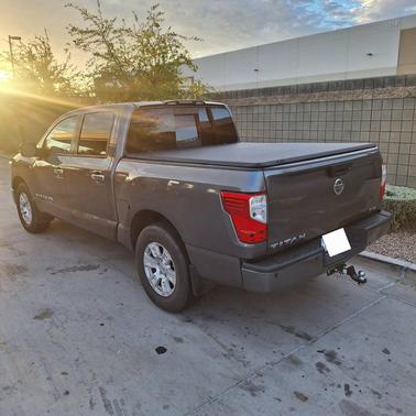 2018 Nissan Titan SV