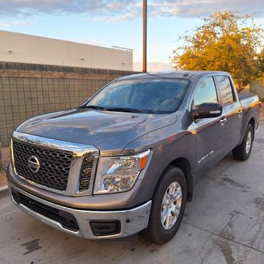 2018 Nissan Titan SV