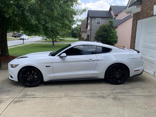 2017 Ford Mustang GT Premium